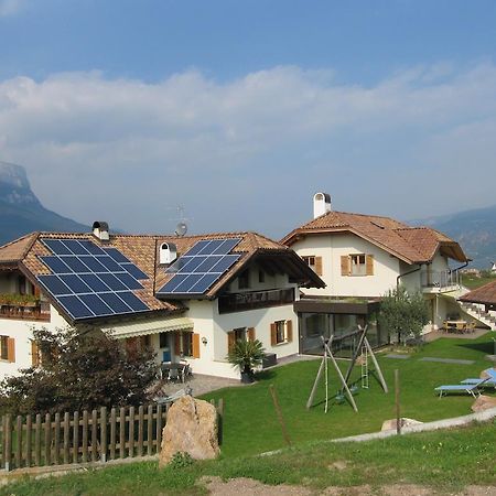 Lavendelhof Apartman Appiano Sulla Strada Del Vino Kültér fotó